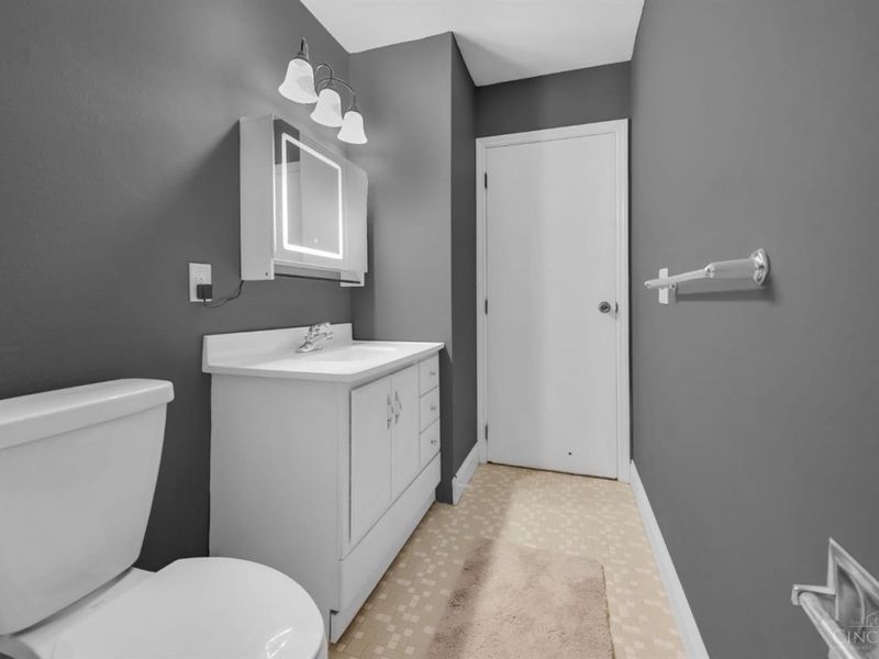 6826 Parkland Avenue, Cincinnati, OH 45233 Photo 13