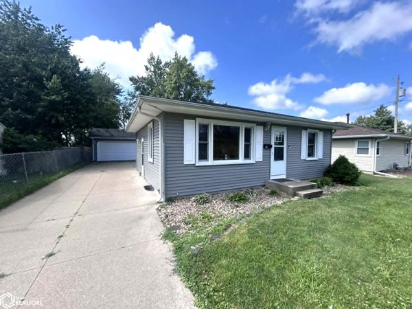 406 Crestview Avenue, Ottumwa, IA 52501