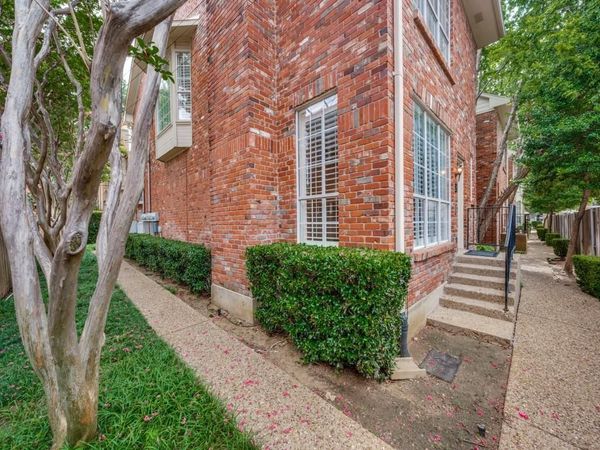 5907 Hillcrest Avenue, Unit C1, University Park, TX 75205