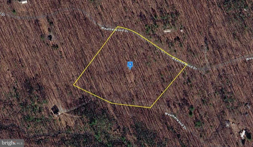 1115 WEATHERWOOD DRIVE, BIG ISLAND, VA 24526