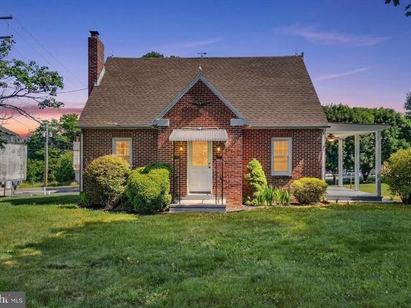 1527 MAIN STREET, NEW PARK, PA 17352