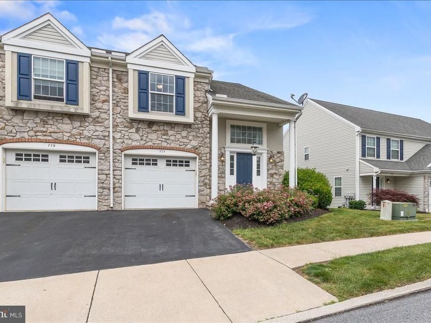 777 Oak Leaf Lane, Harrisburg, PA 17111 Main Photo