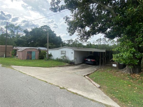 18385 SE 18TH STREET ROAD , SILVER SPRINGS, FL 34488