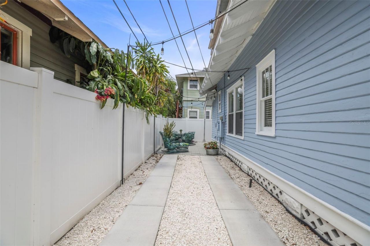 634 6th Street N, Saint Petersburg, FL 33701 Photo
