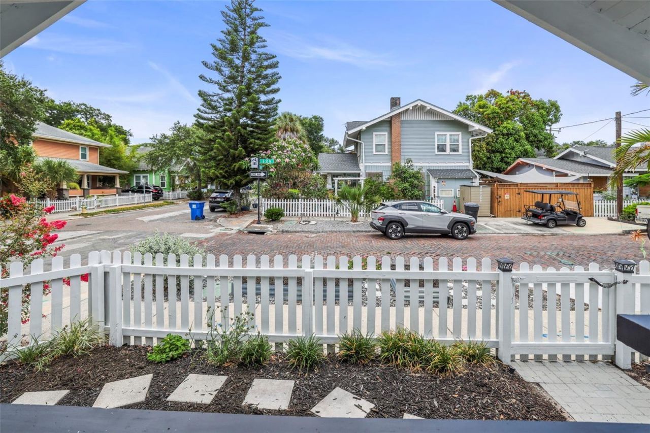 634 6th Street N, Saint Petersburg, FL 33701 Photo