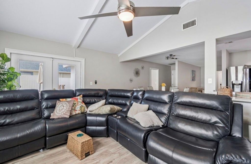 5127 Caesar Way S, Saint Petersburg, FL 33712 Photo