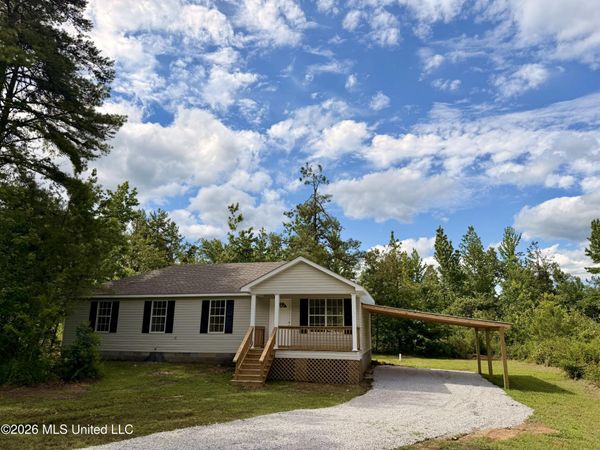 5603 S Highway 7 , Waterford, MS 38685