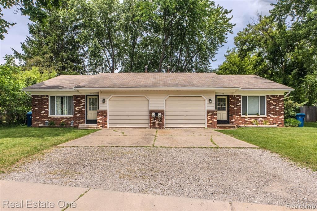 207 Murphy Street, Linden, MI 48451 Main Photo