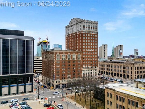 525 W LAFAYETTE Boulevard, Detroit, MI 48226