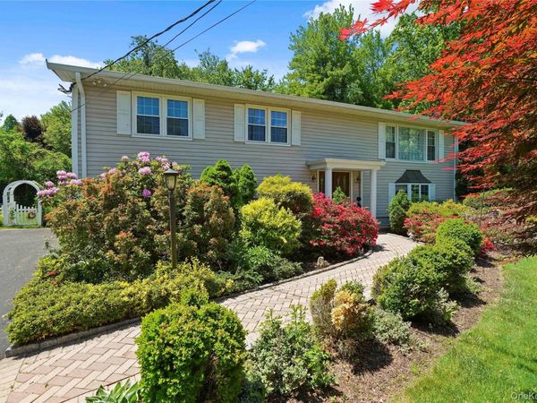 2 Rochambeau Drive, Hartsdale, NY 10530