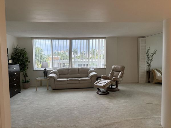 524 Orton Avenue, Unit 403, Fort Lauderdale, FL 33304