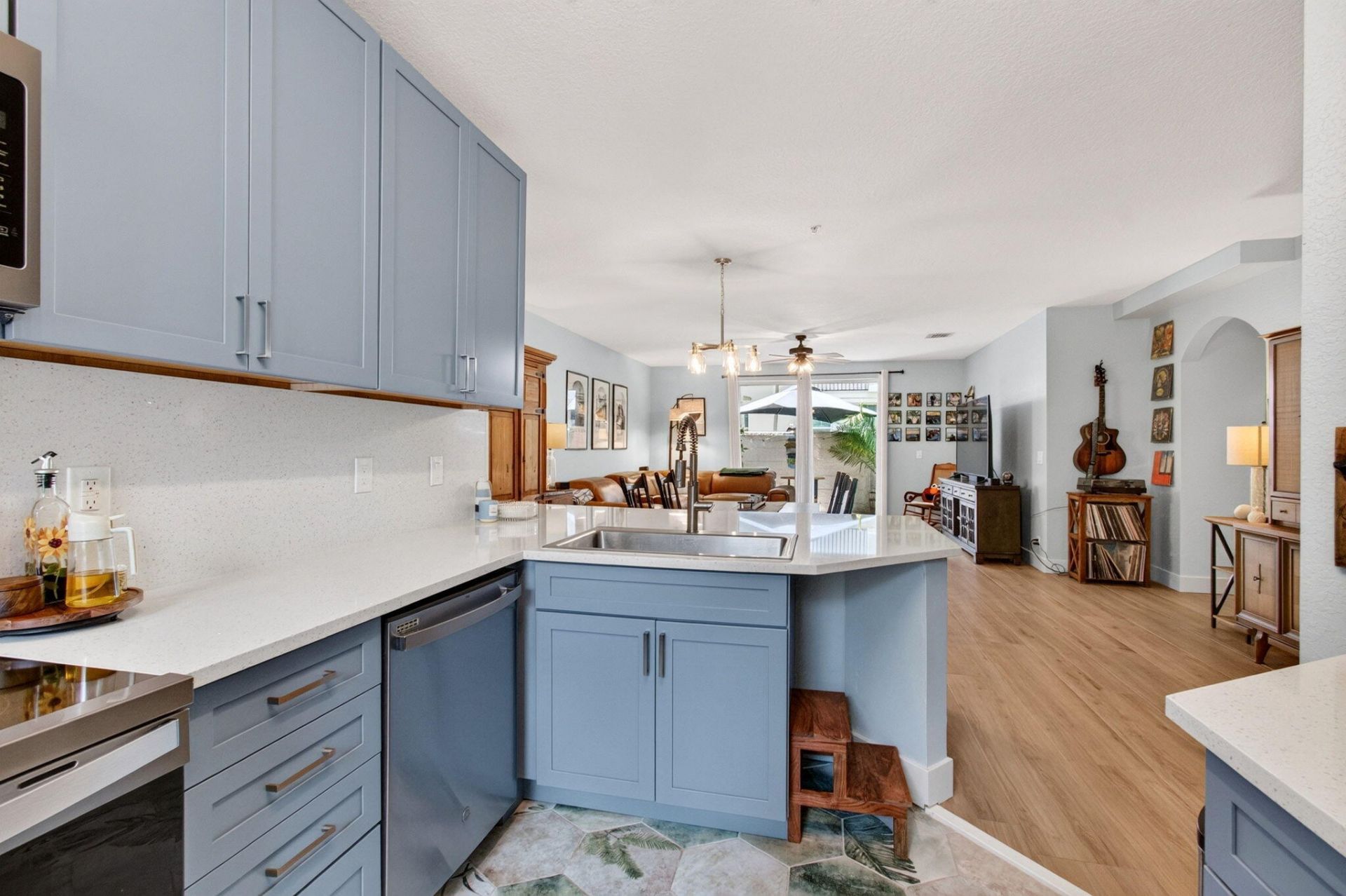311 Bayfront Drive, Boynton Beach, FL 33435 Photo