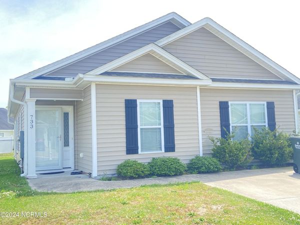 733 Seneca Court , Winterville, NC 28590
