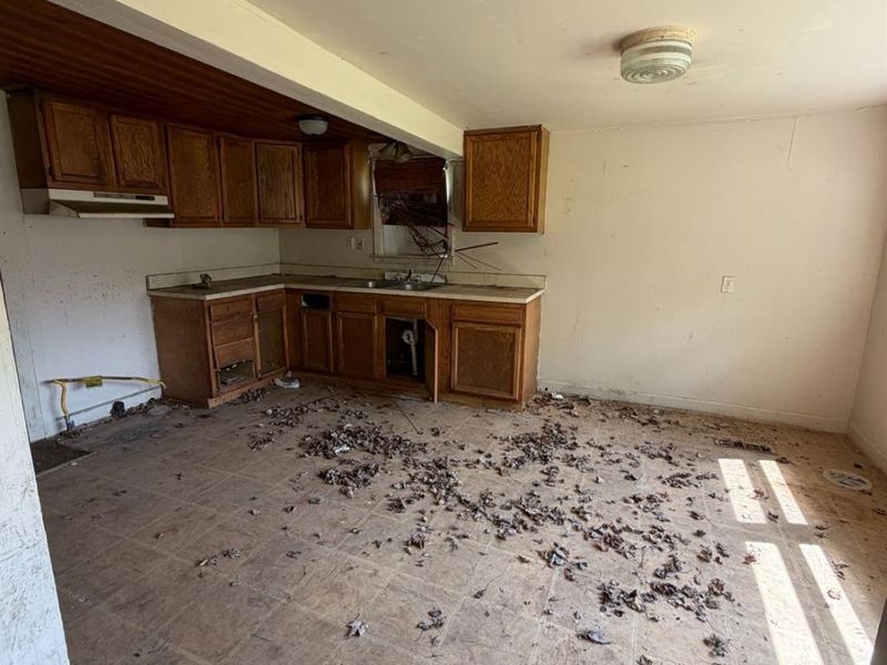 54 S Kniffin Street, Greenwich, OH 44837 Photo 7