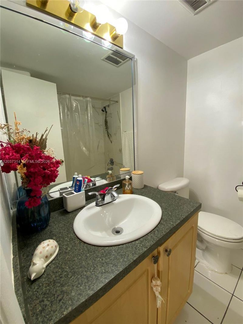 605 S Pine Island Rd , Unit 404A, Plantation, FL 33324 Photo