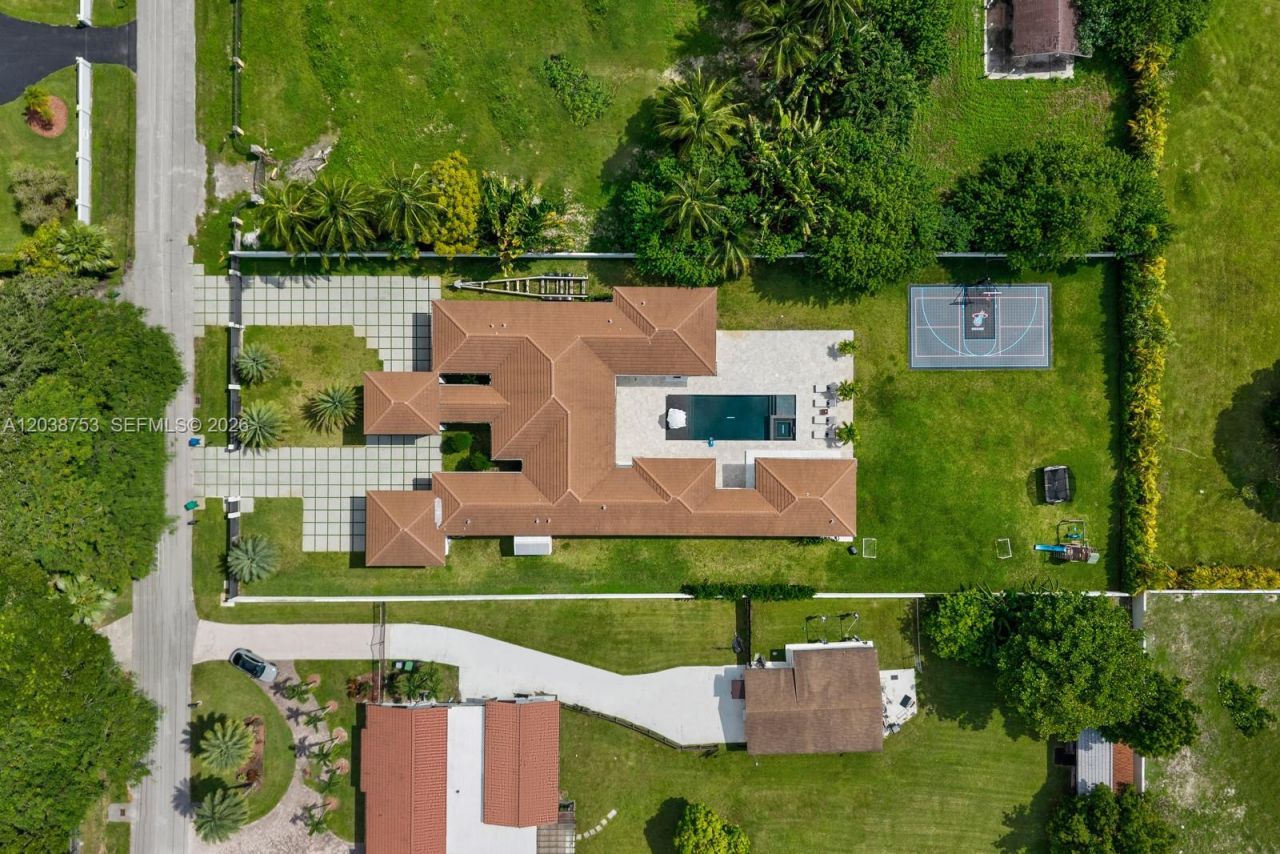 80 NW 129th Ave , Miami, FL 33182 Photo