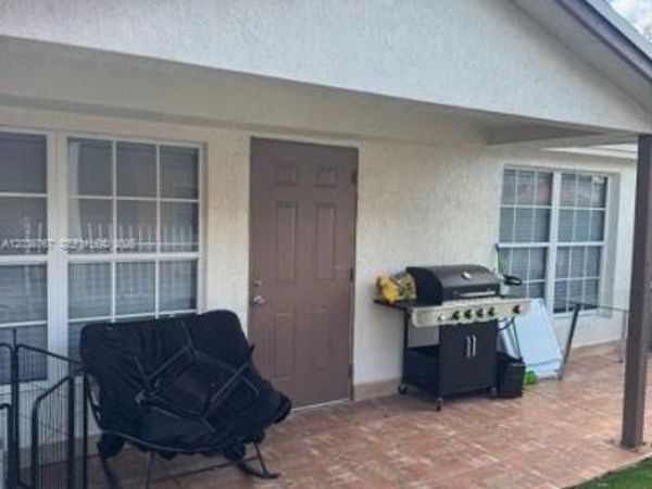 211 SW 71st Ave , Miami, FL 33144