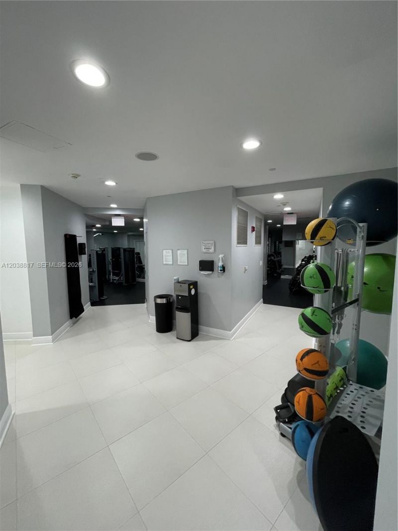 1250 S Miami Ave, Unit 1410, Miami, FL 33130 Photo