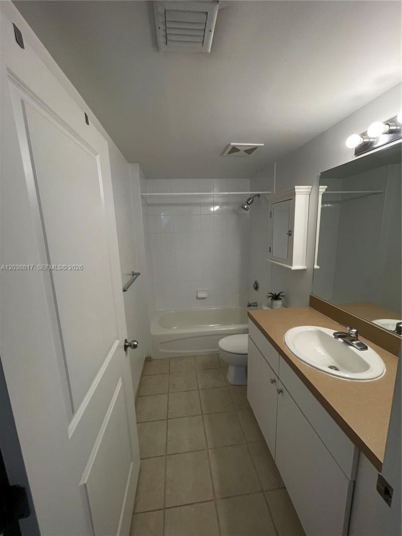 1250 S Miami Ave, Unit 1410, Miami, FL 33130 Photo