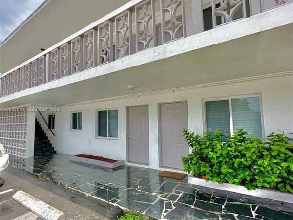 10 NW 77th St , Unit 2, Miami, FL 33150