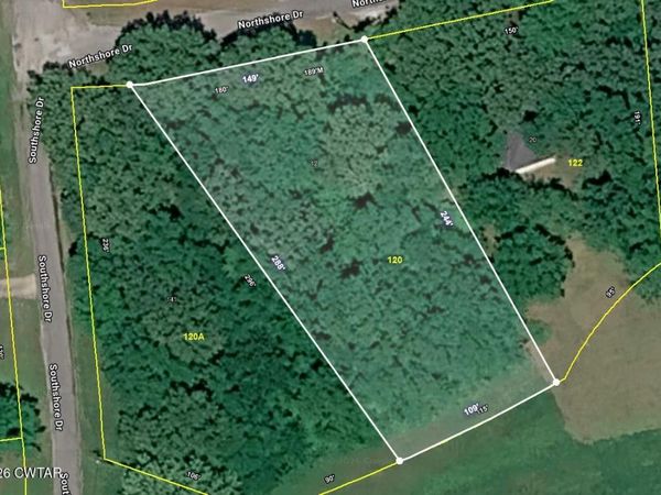 12 Northshore Drive , Jackson, TN 38305