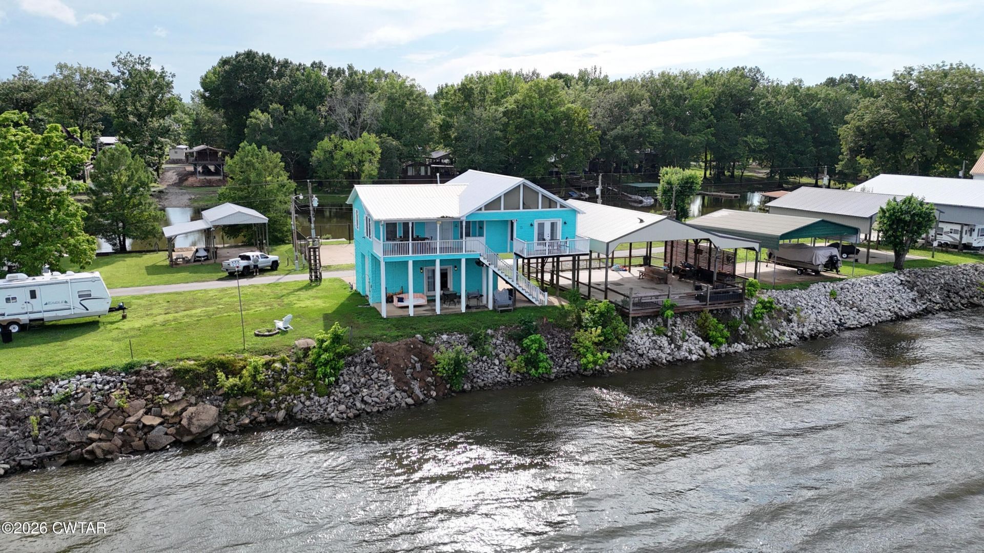 404 Lagoon Lane  Decaturville, TN 38329