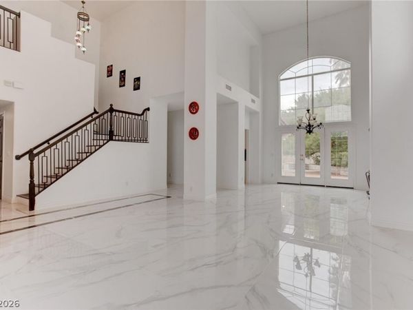 2500 Hacker Drive , Henderson, NV 89074