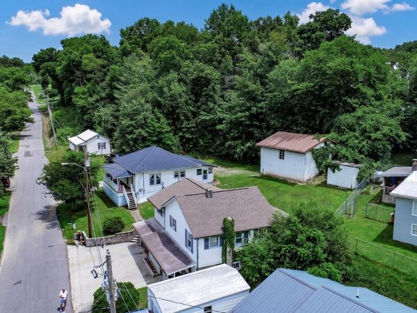 421 & 429 Duncan Street, Newport, TN 37821