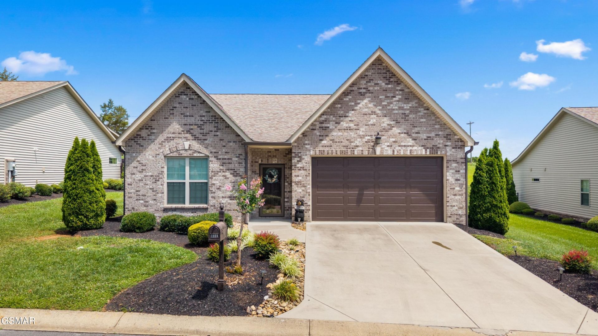 2221 Boulder Crest Lane, Sevierville, TN 37876 Main Photo