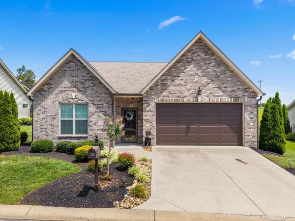 2221 Boulder Crest Lane, Sevierville, TN 37876