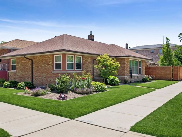 6755 N Washtenaw Avenue , Chicago, IL 60645