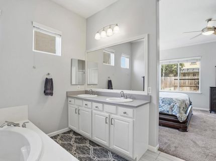 588 Bob Way, Ripon, CA 95366 Photo