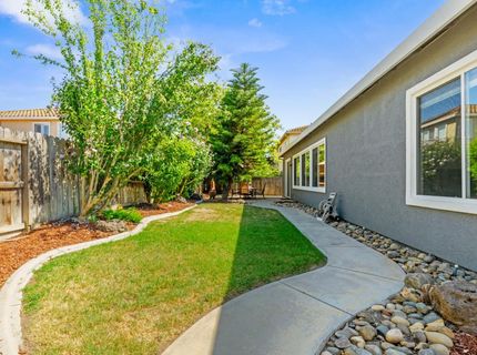 588 Bob Way, Ripon, CA 95366 Photo