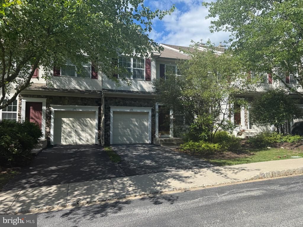 179 MOUNTAIN DRIVE, WEST CHESTER, PA 19380