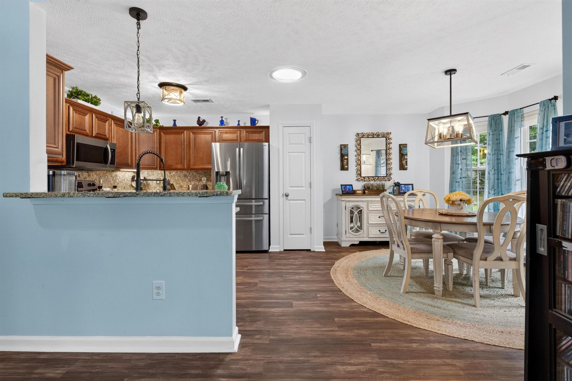 5114 Wesley Rd.  Photo 8