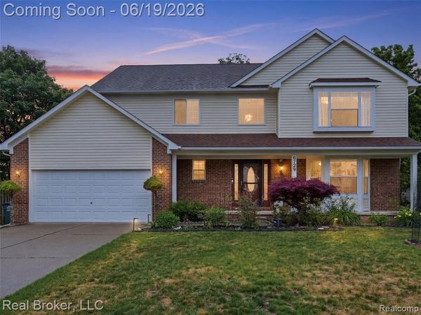 6729 Eckerman Drive, Troy, MI 48085