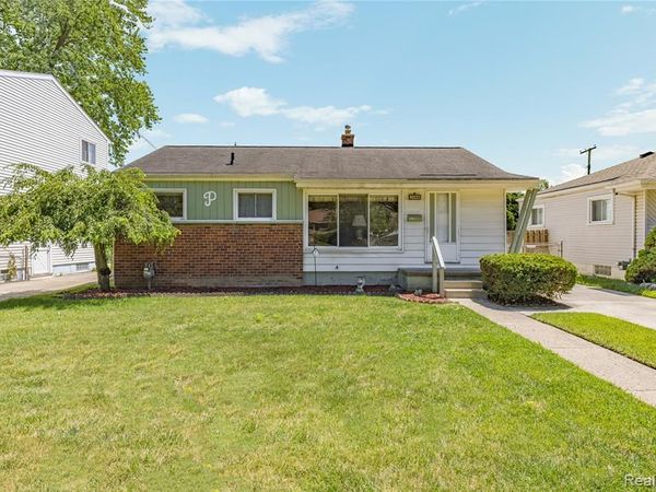 33441 Leona Street, Garden City, MI 48135