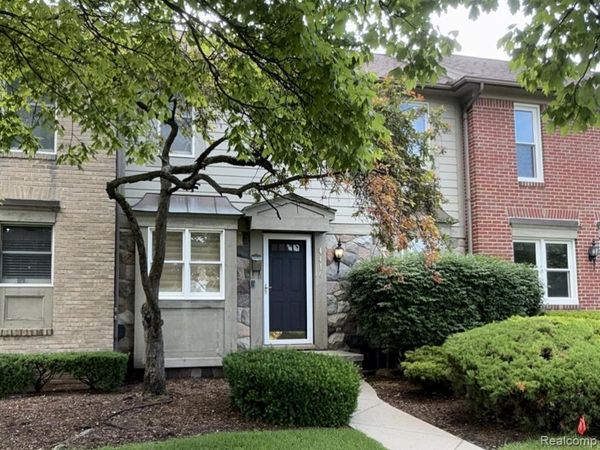 4416 Rochester Road, Royal Oak, MI 48073