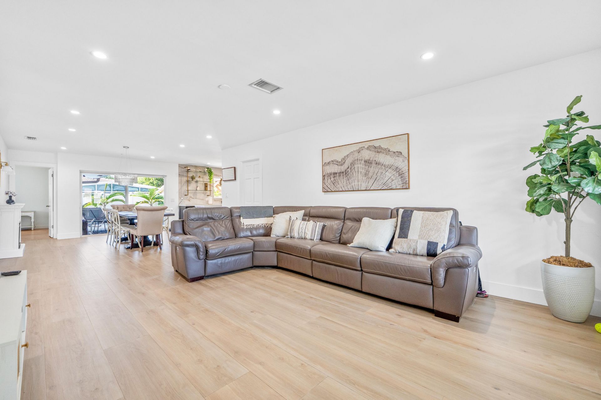 3166 NW 68th Street, Fort Lauderdale, FL 33309 Photo