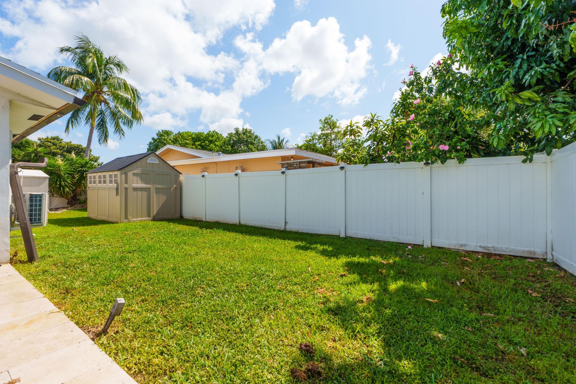 3166 NW 68th Street, Fort Lauderdale, FL 33309 Photo