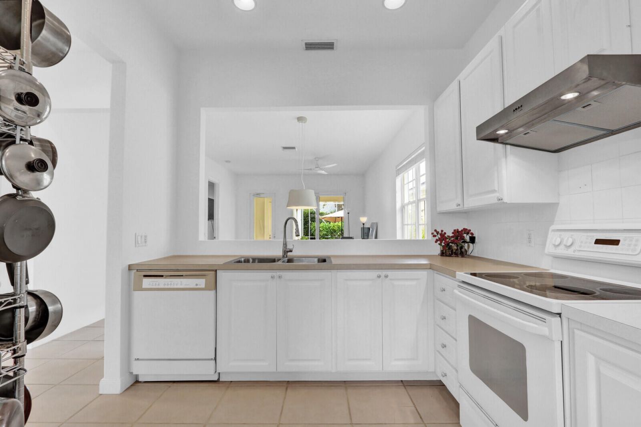 216 Juniper Way, Jupiter, FL 33458 Photo