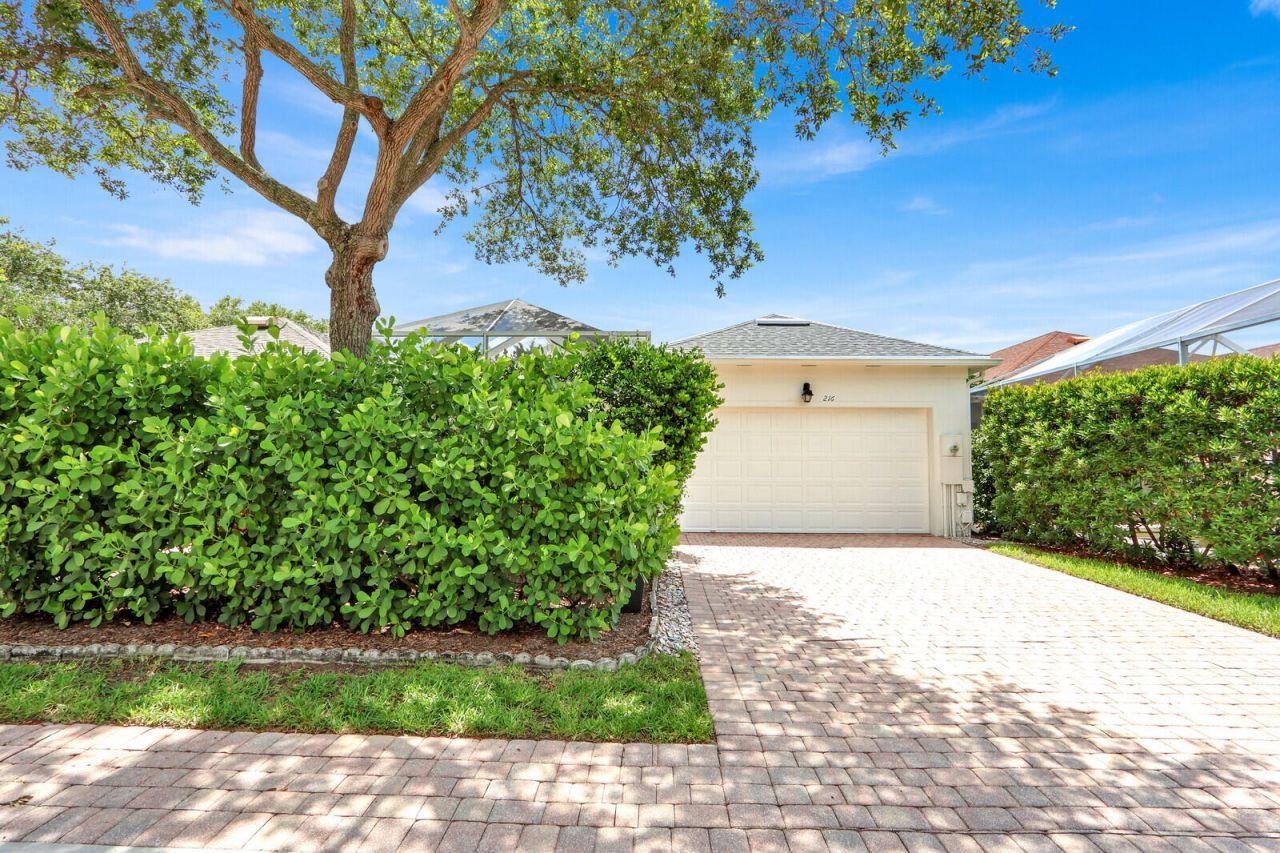 216 Juniper Way, Jupiter, FL 33458 Photo