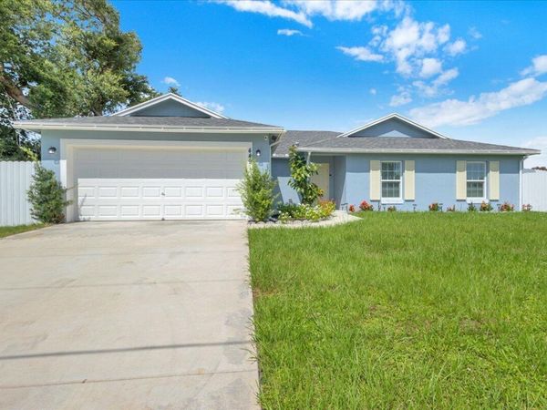 449 SE Whitmore Drive, Port St. Lucie, FL 34984