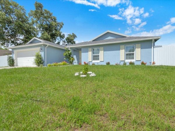 449 SE Whitmore Drive, Port St. Lucie, FL 34984