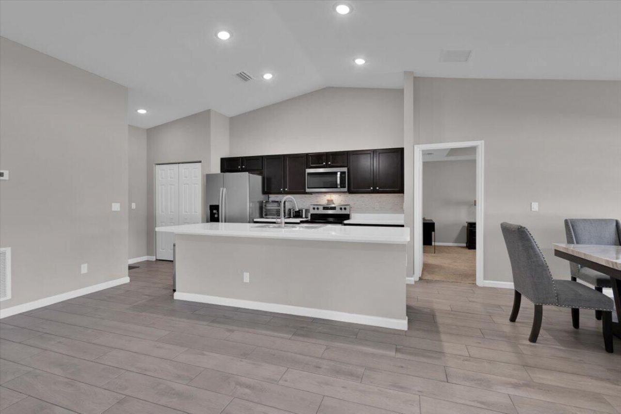 449 SE Whitmore Drive, Port Saint Lucie, FL 34984 Photo