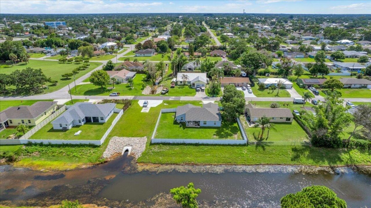 449 SE Whitmore Drive, Port Saint Lucie, FL 34984 Photo