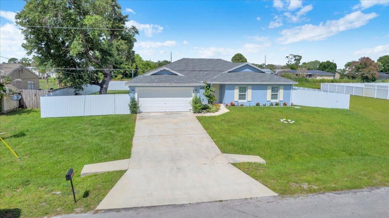 449 SE Whitmore Drive, Port Saint Lucie, FL 34984 Photo