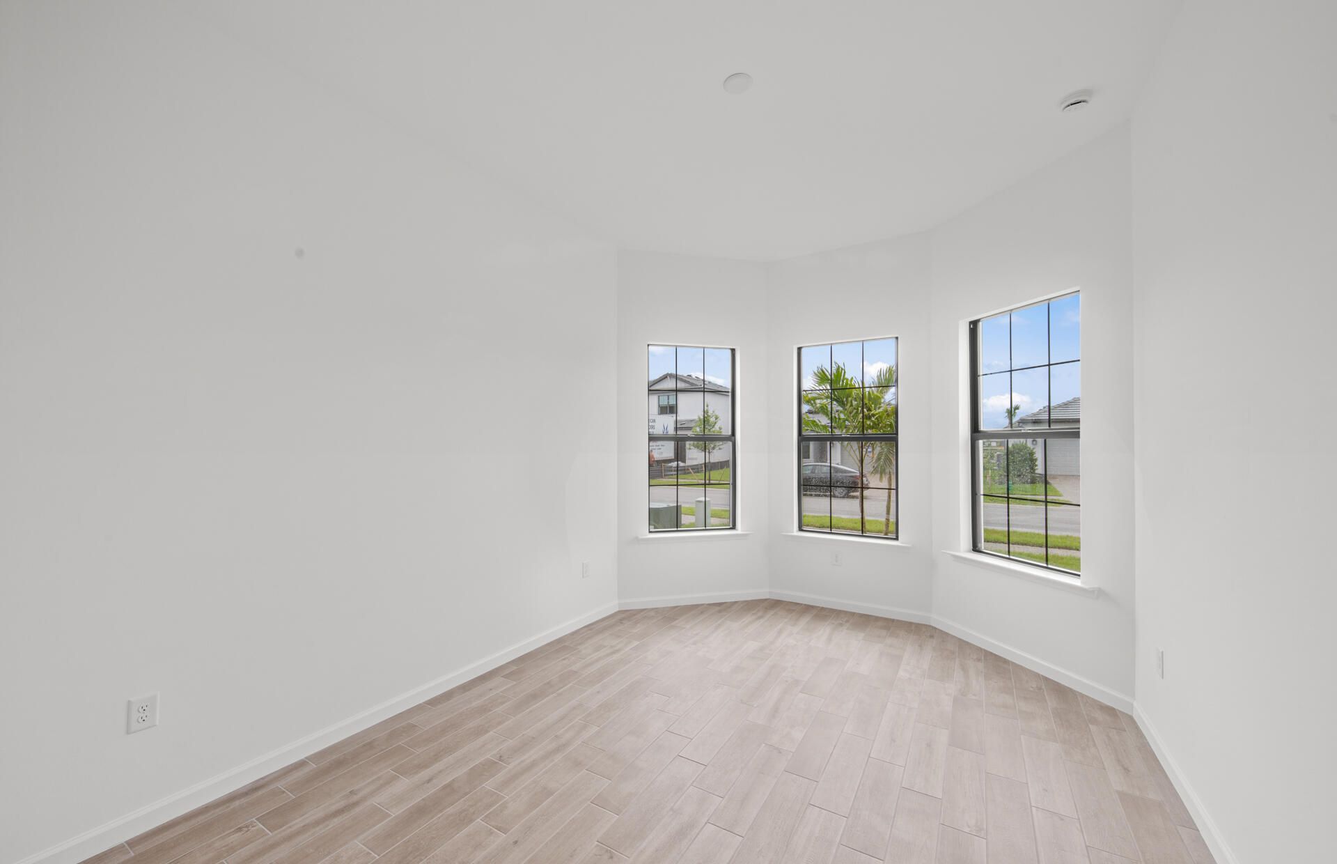 2107 Freemont Drive, Naples, FL 34120 Photo