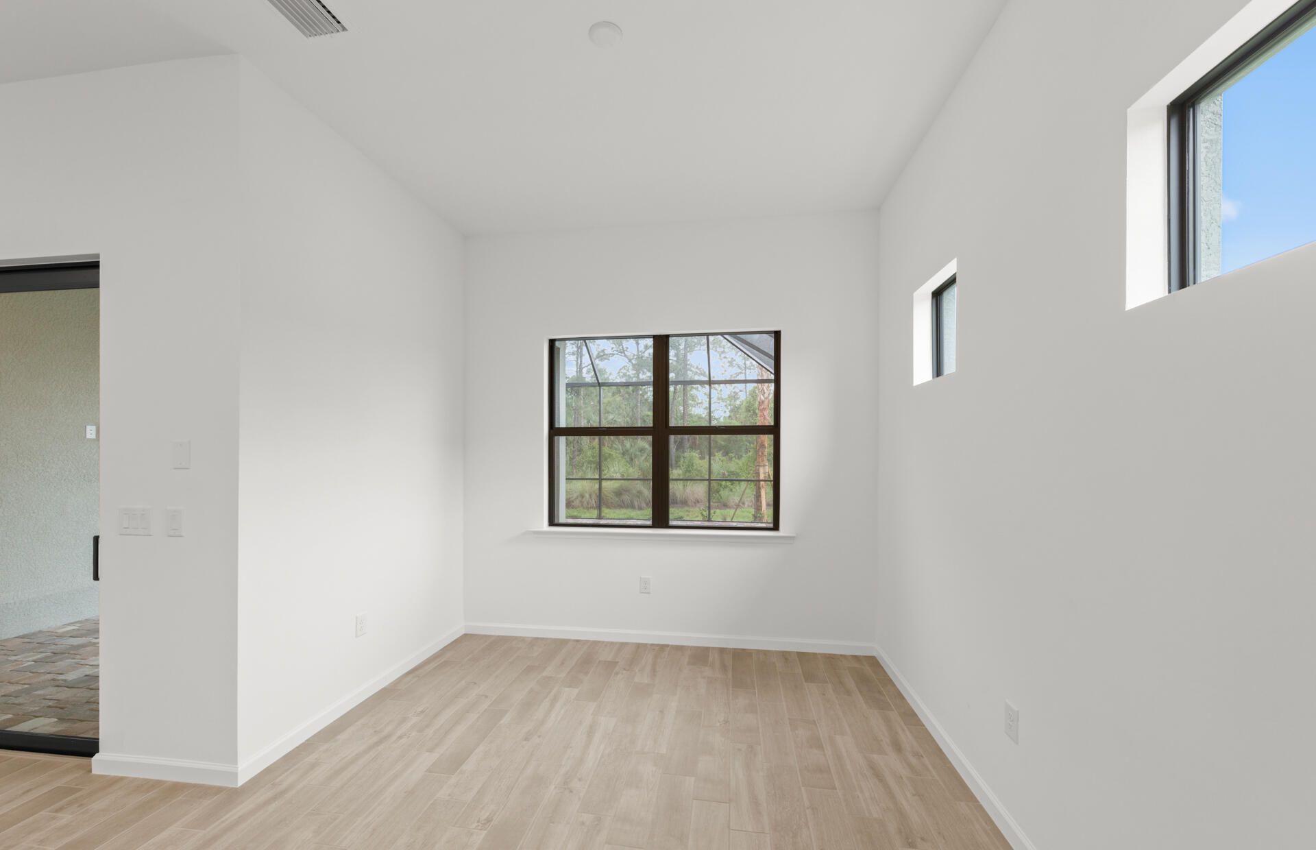 2107 Freemont Drive, Naples, FL 34120 Photo