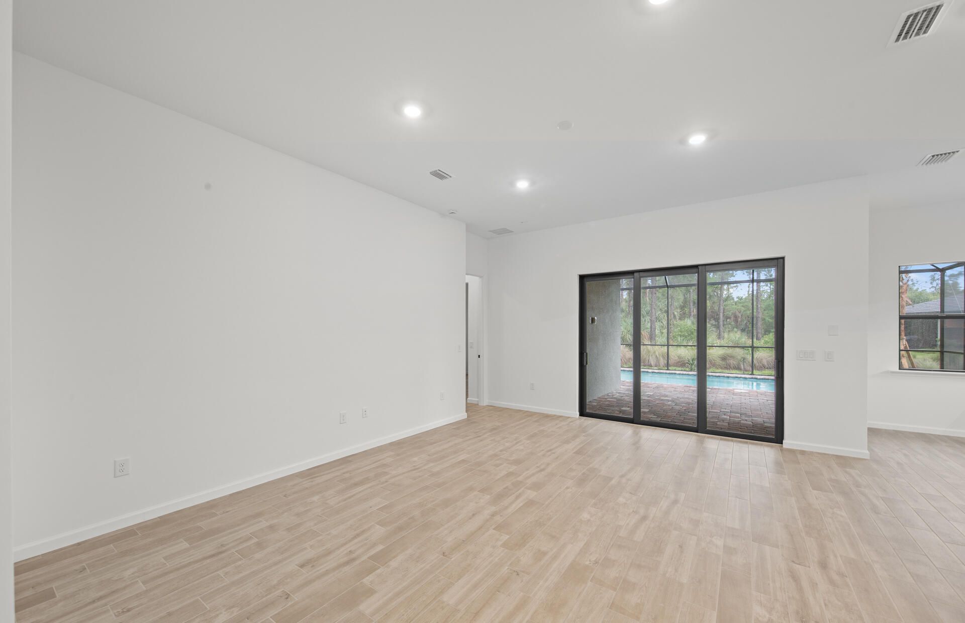 2107 Freemont Drive, Naples, FL 34120 Photo
